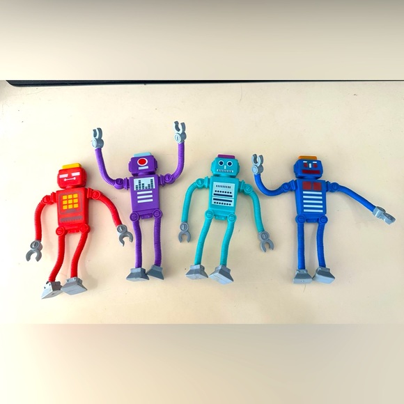 NEW Toysmith Robot Buddies Lot Set of 4 Bendable Limbs Arms Legs Poseable Dance - Picture 4 of 6